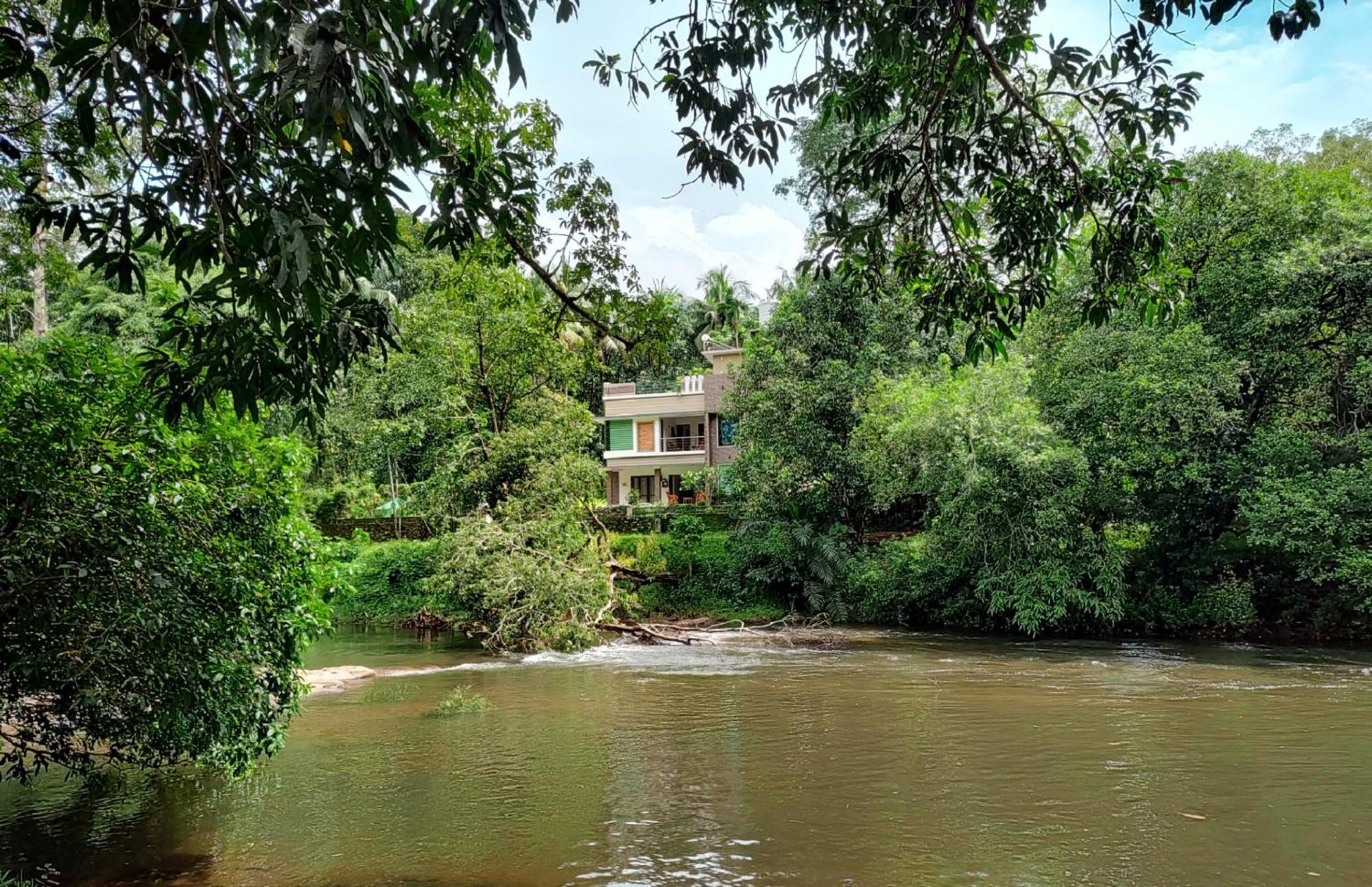 Hotel Athirapilly On The Rocks Athirappilly Zewnętrze zdjęcie